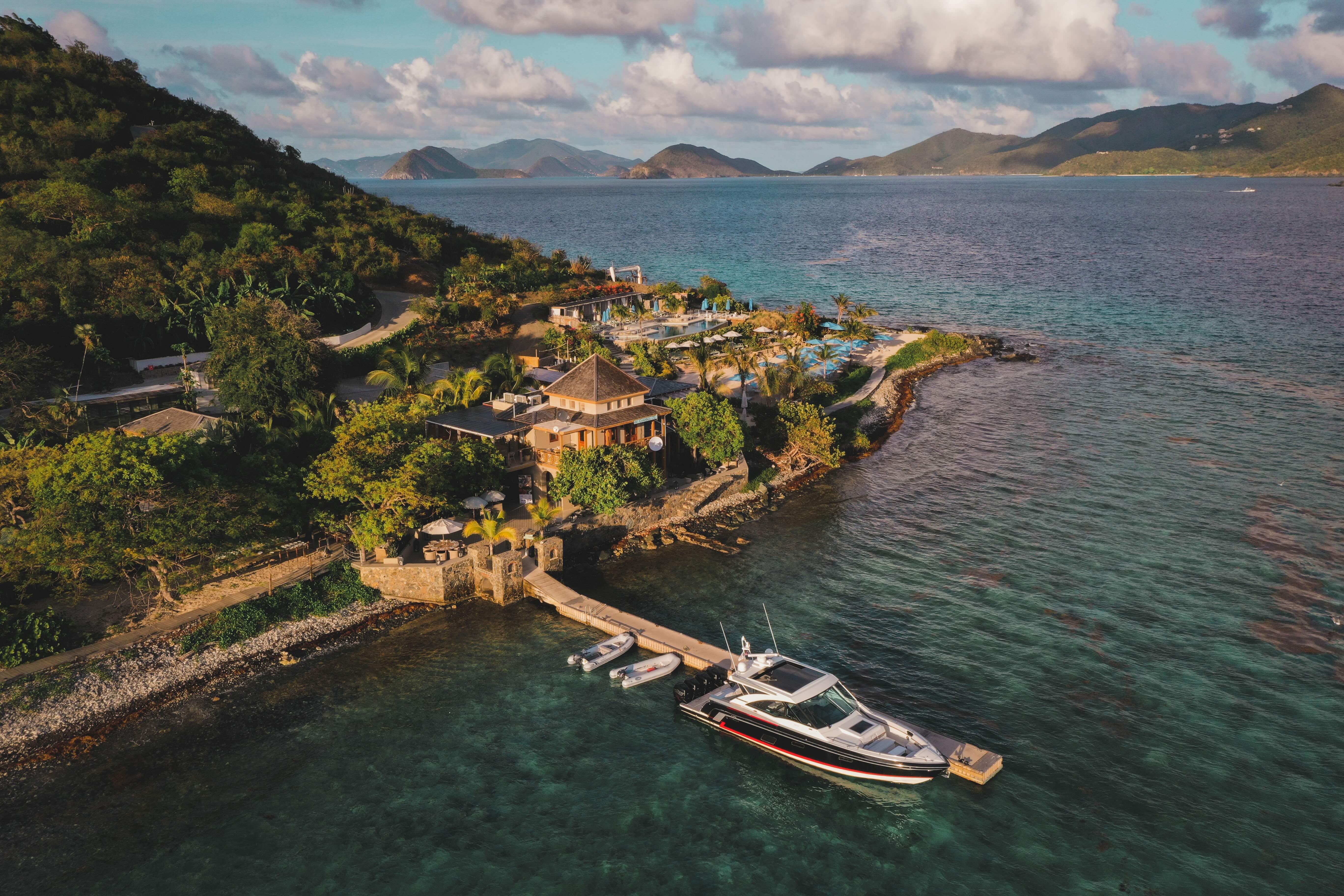 Lovango Resort & Beach Club