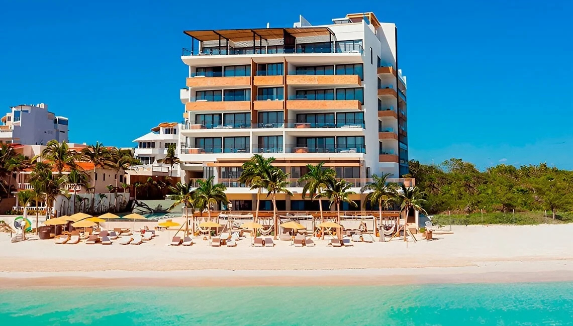 The Fives Oceanfront Puerto Morelos All-Inclusive
