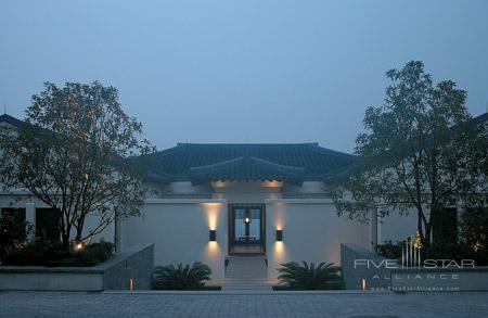 Traditional entrance pavilion at Fuchun Resort, archived publisher photograph