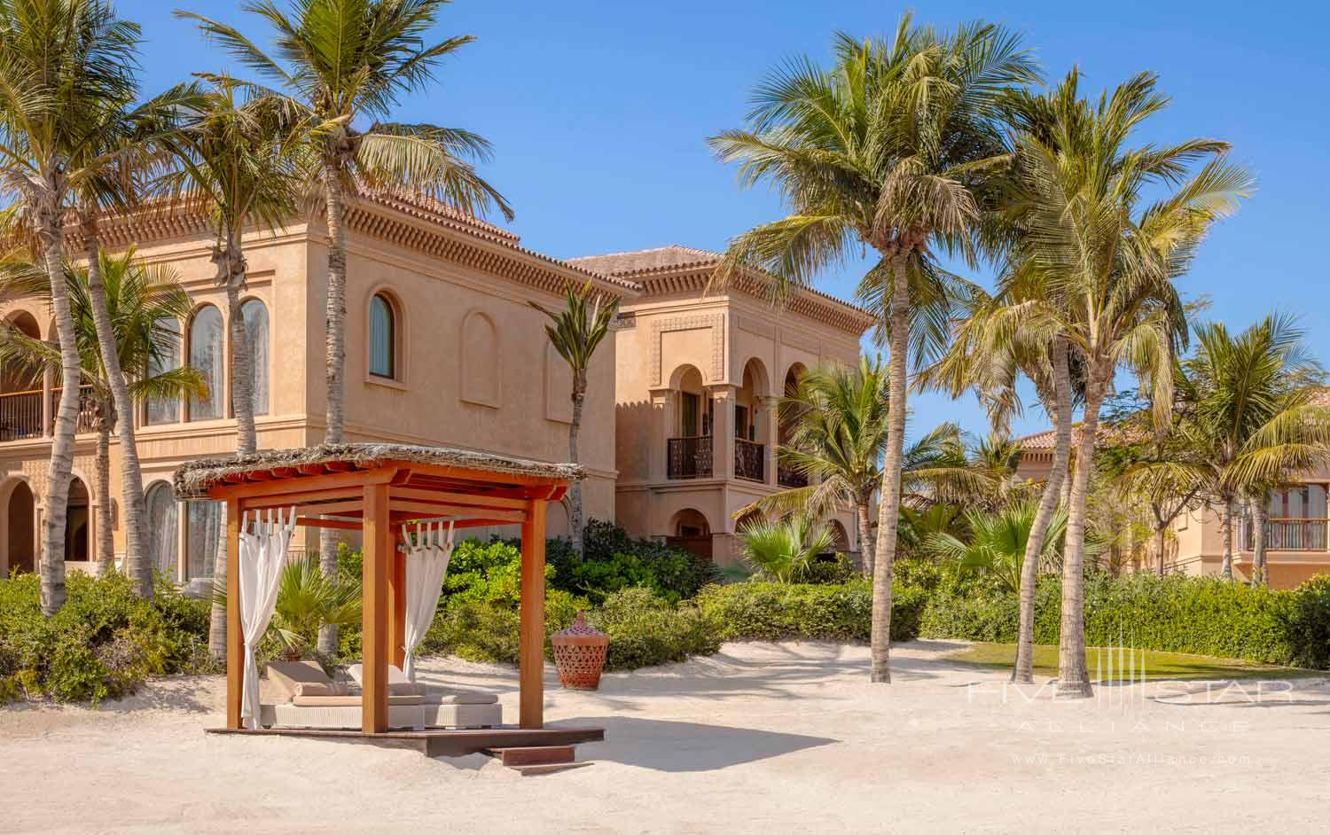 Plage et cabana de One&Only The Palm au bord de la mer